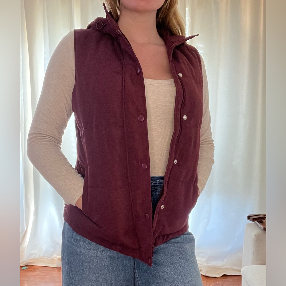 Dip Maroon Hooded Vest